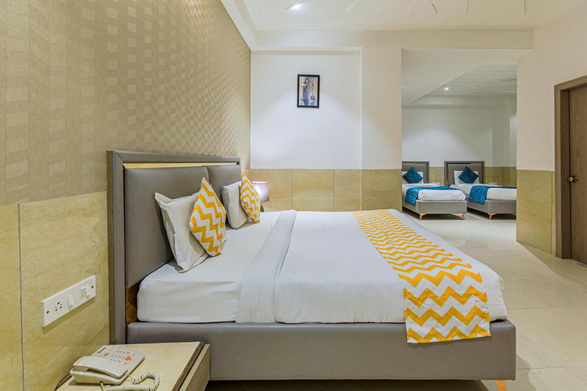 Hotel Delhi 37 By Star Group Near Delhi Airport نيودلهي المظهر الخارجي الصورة
