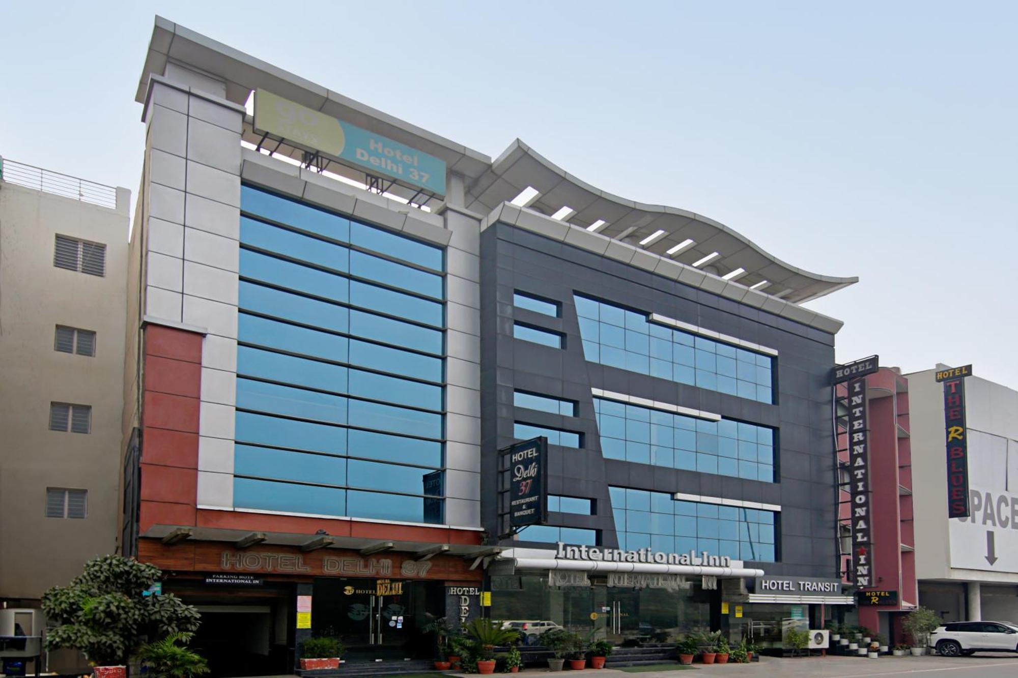 Hotel Delhi 37 By Star Group Near Delhi Airport نيودلهي المظهر الخارجي الصورة