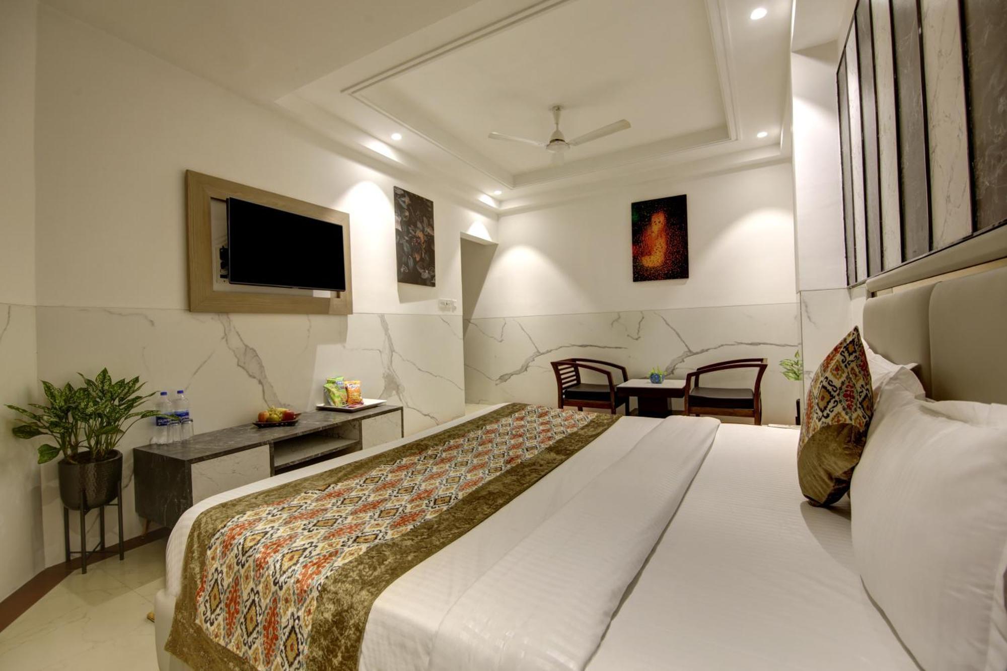 Hotel Delhi 37 By Star Group Near Delhi Airport نيودلهي المظهر الخارجي الصورة