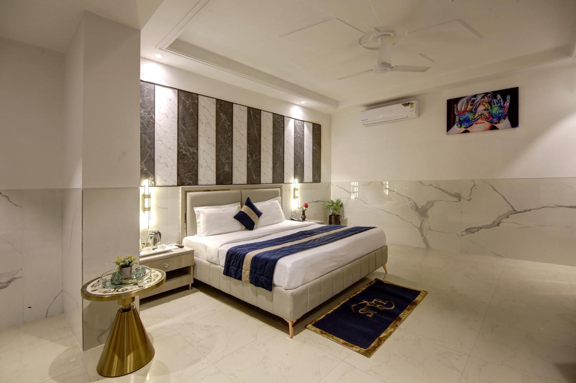 Hotel Delhi 37 By Star Group Near Delhi Airport نيودلهي المظهر الخارجي الصورة