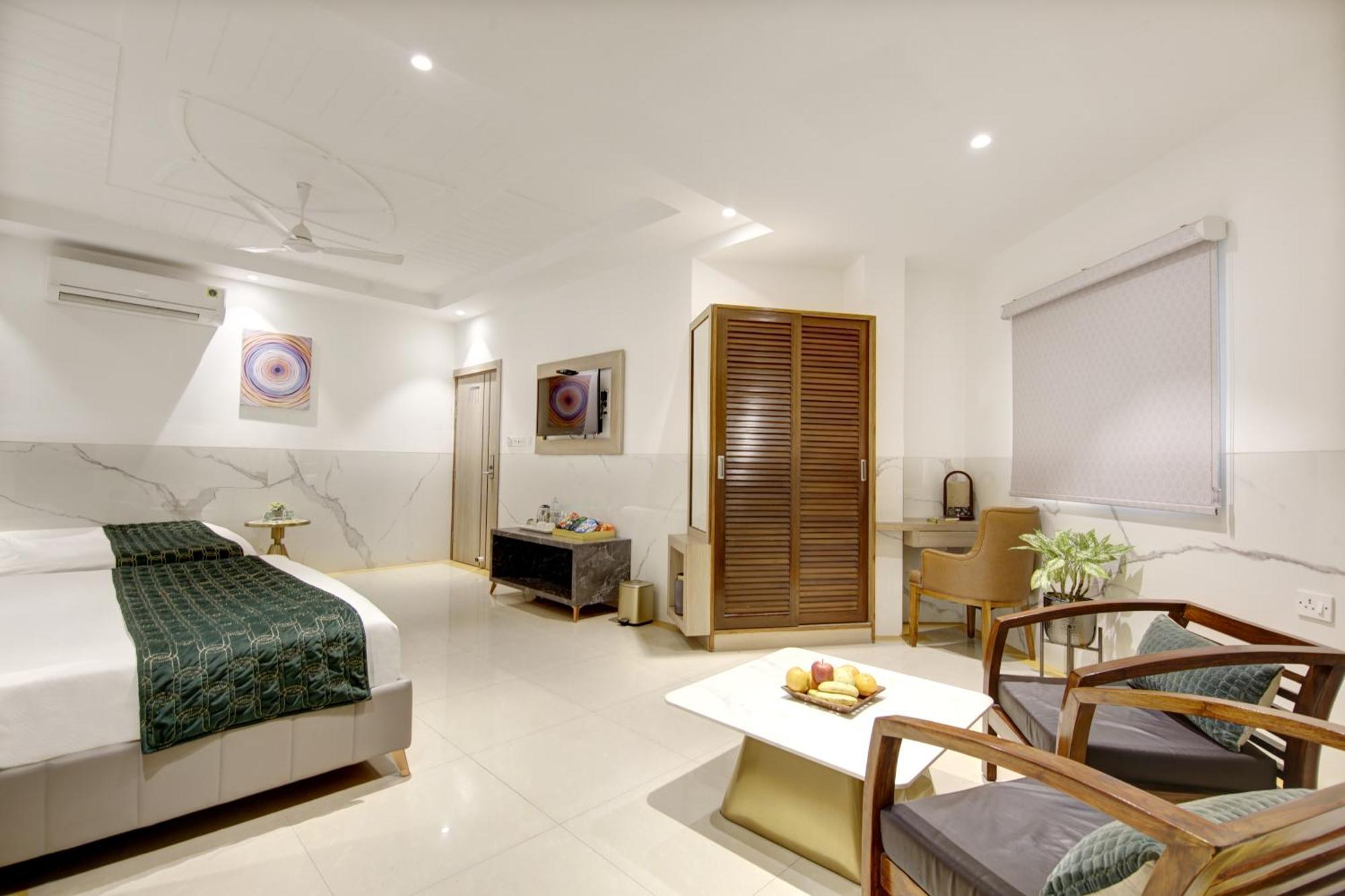 Hotel Delhi 37 By Star Group Near Delhi Airport نيودلهي المظهر الخارجي الصورة